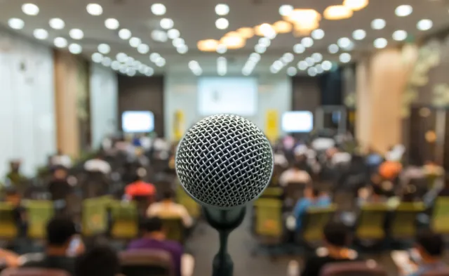 Confidence Boost: How Public Speaking Can Catapult Your Career