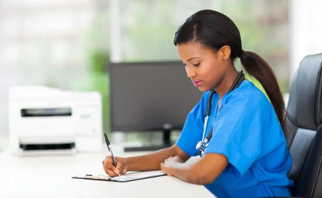 Why Should You Become a Medical Assistant?