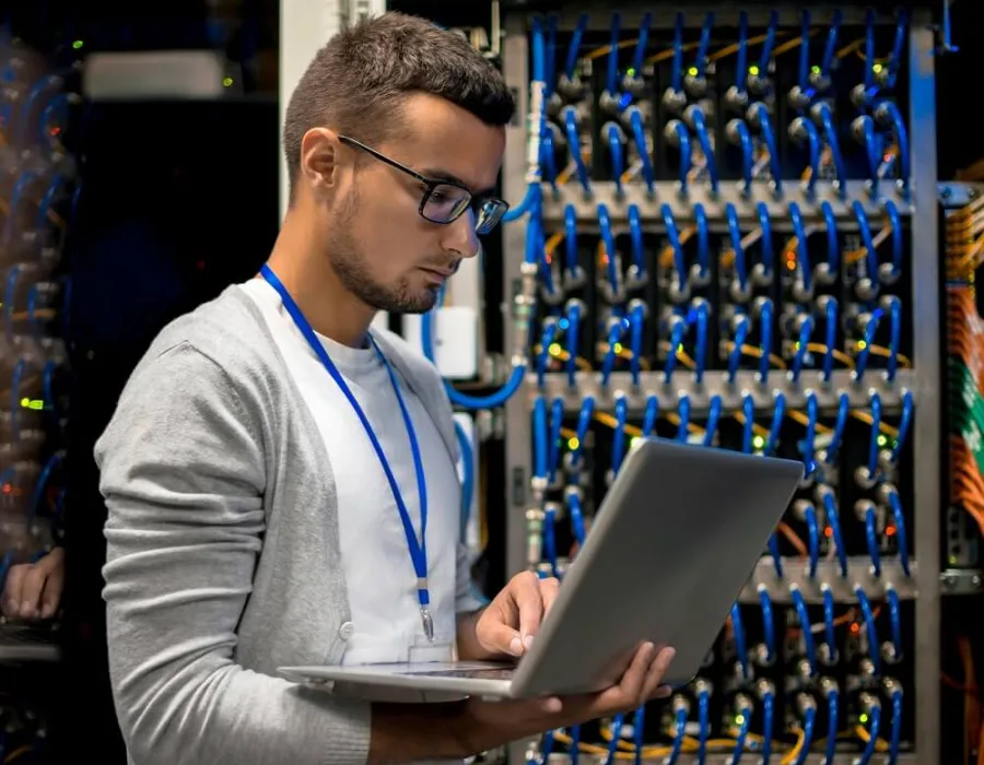 IT Support Technician Troubleshooting Data Center