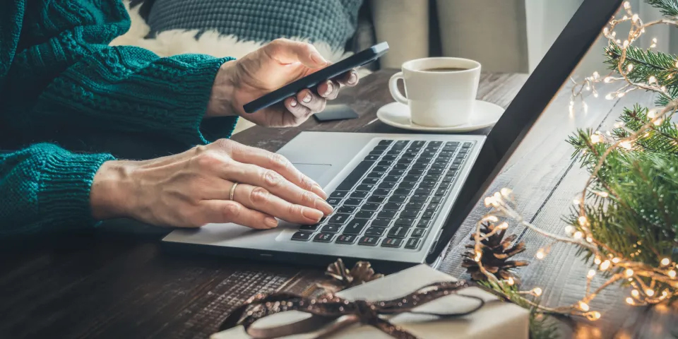 Seasonal Networking Success: Why Connecting During the Holidays Pays Off