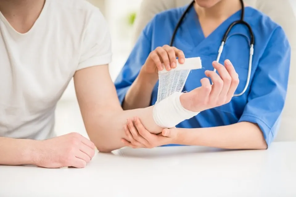 How to Become a Wound Care Nurse